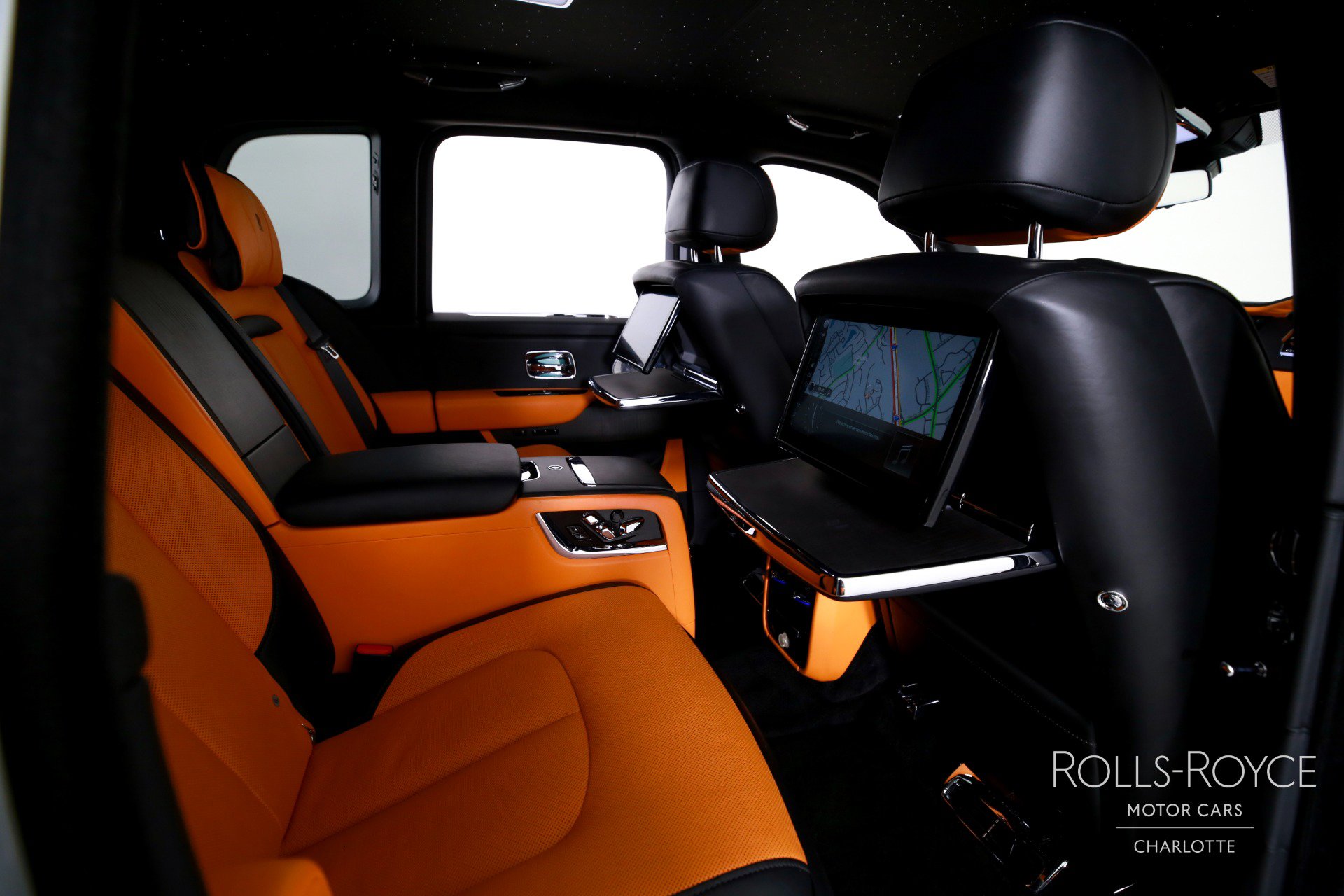 Used 2020 Rolls-Royce Cullinan AWD/4WD image 32