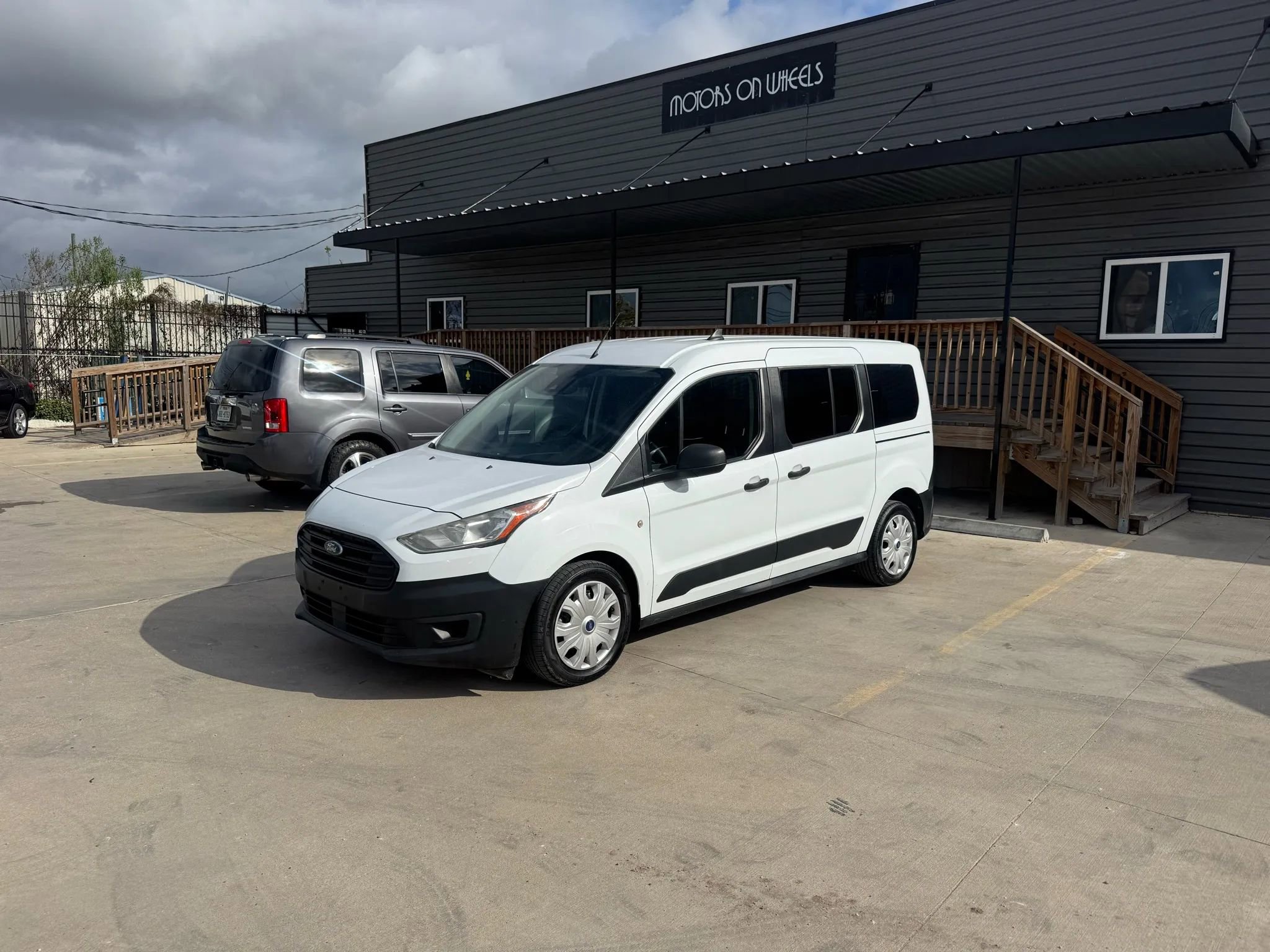 Used 2020 Ford Transit Connect XL image 1