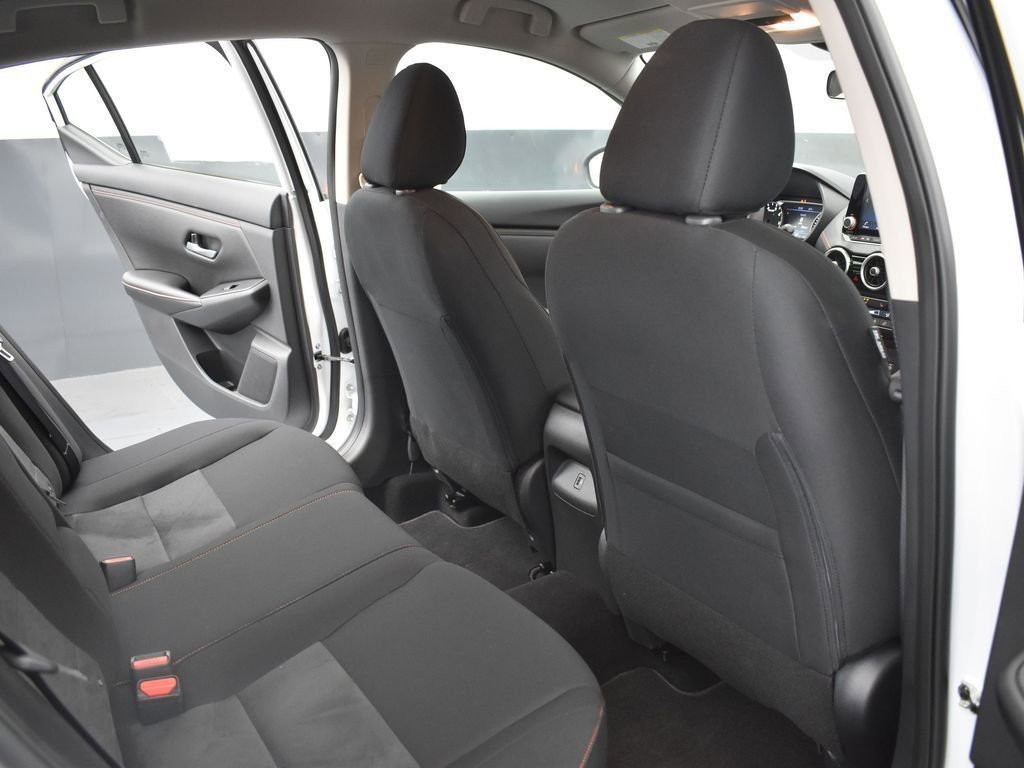 New 2025 Nissan Sentra SR image 17