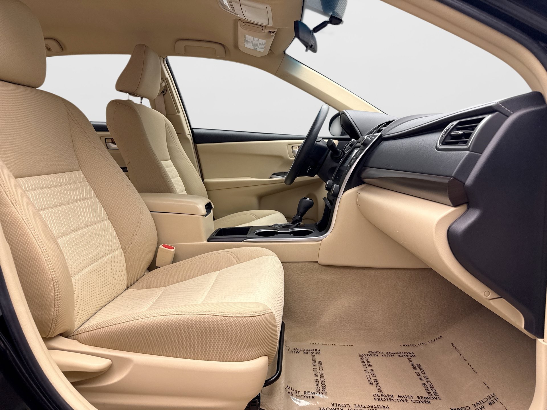 Used 2017 Toyota Camry LE FWD image 16