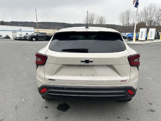 Used 2026 Chevrolet Trax RS w/ Driver Confidence Package FWD image 6
