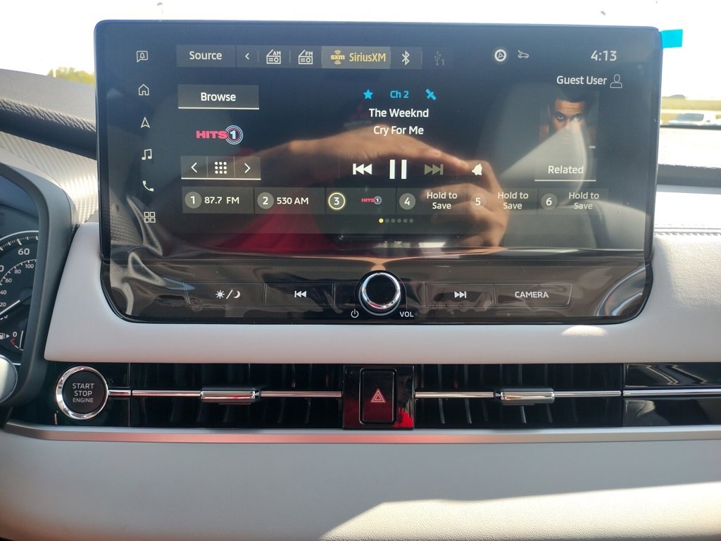 New 2025 Mitsubishi Outlander SE image 3