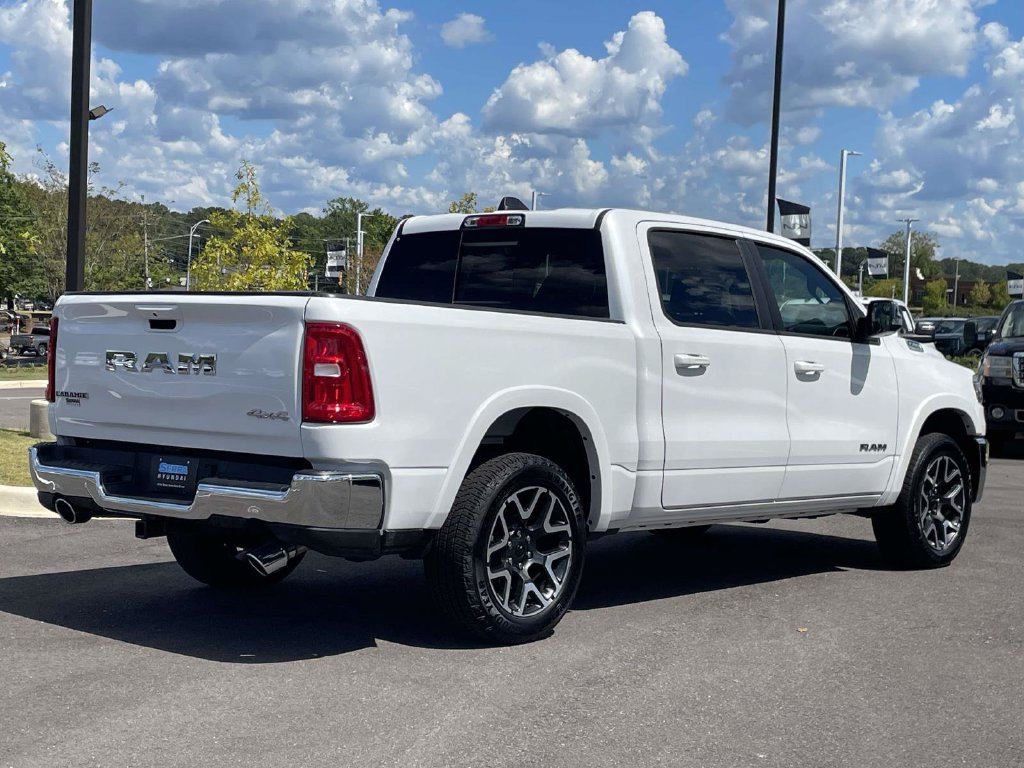 Used 2026 RAM 1500 Laramie AWD/4WD image 3