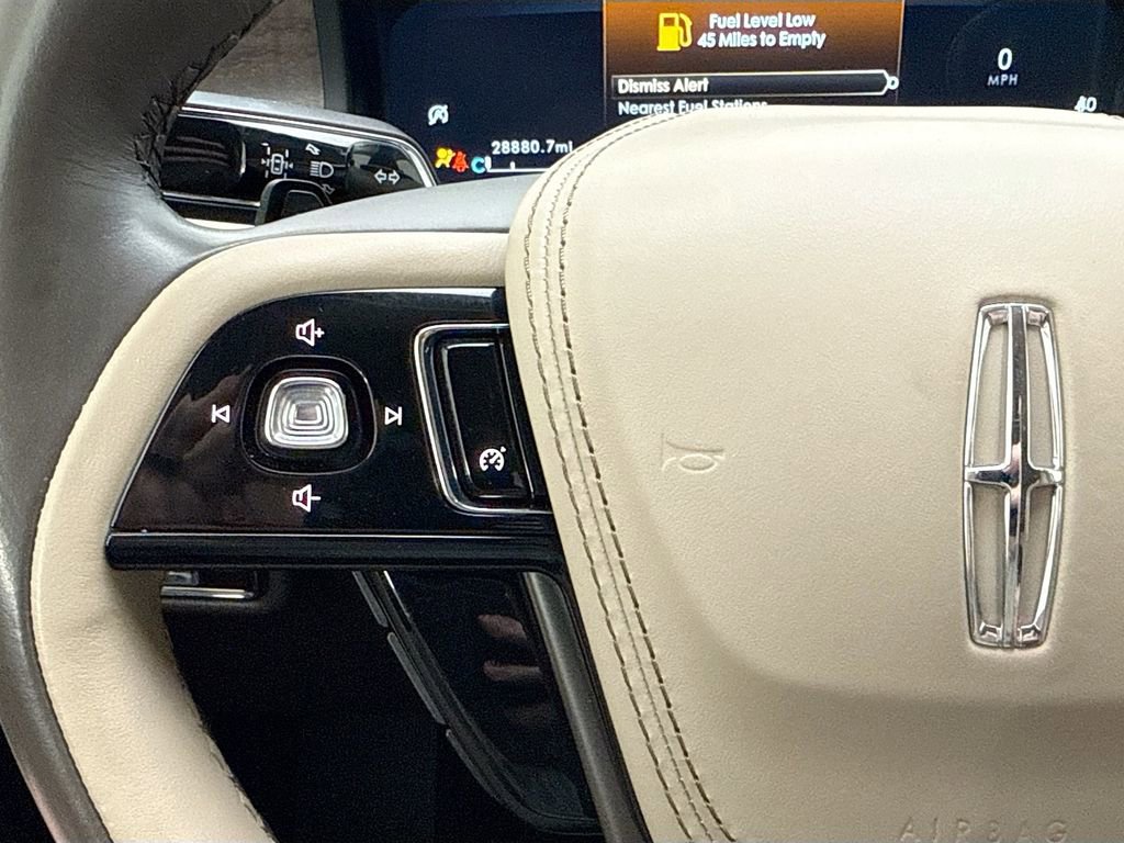 Used 2022 Lincoln Aviator Reserve w/ Elements Package Plus image 11