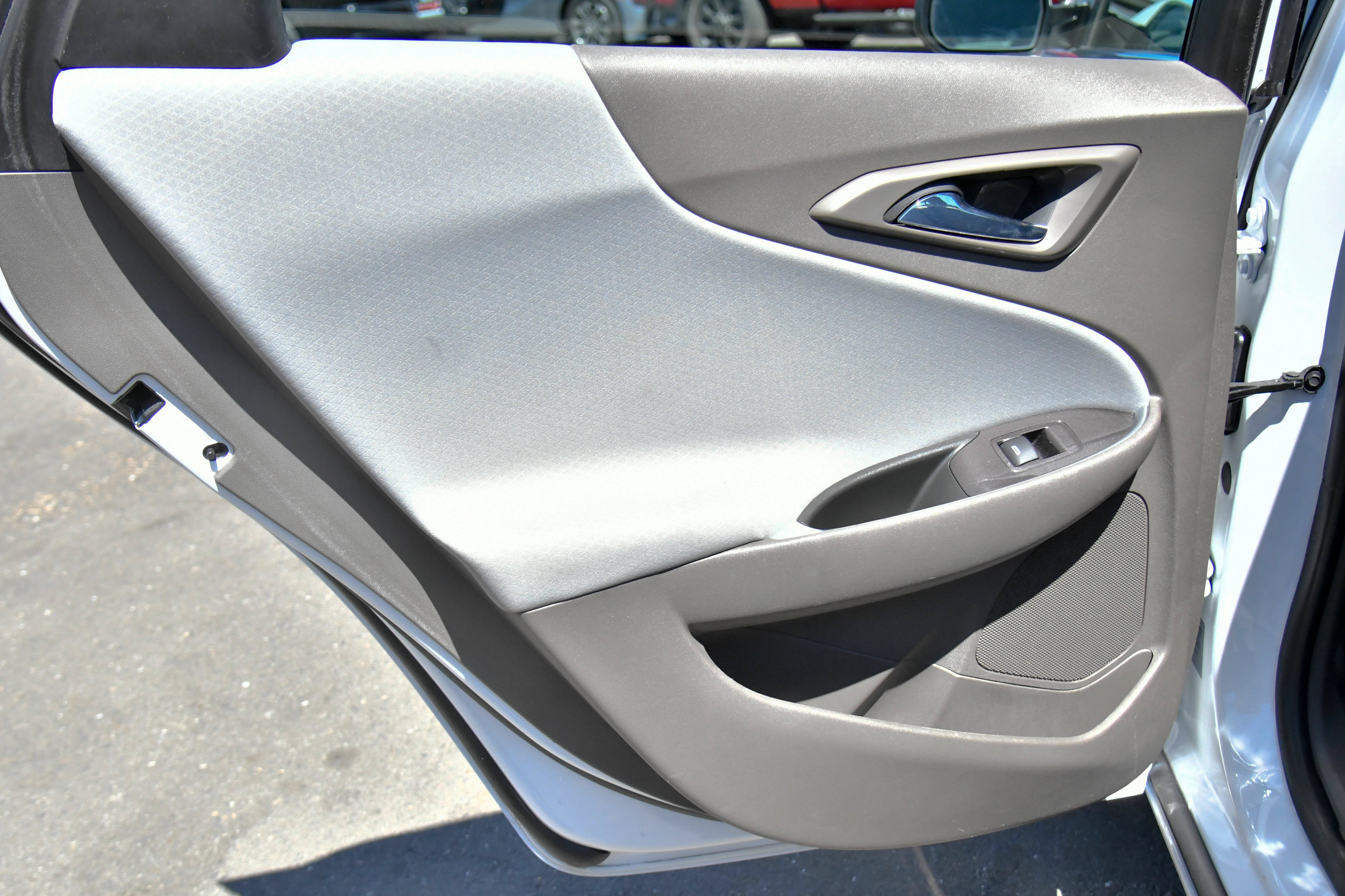 Used 2021 Chevrolet Malibu LT FWD image 31