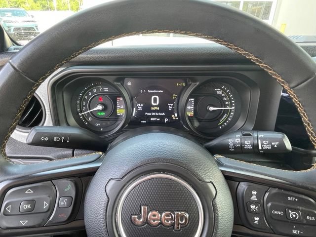 Certified 2024 Jeep Wrangler Unlimited w/ Convenience Group AWD/4WD image 16