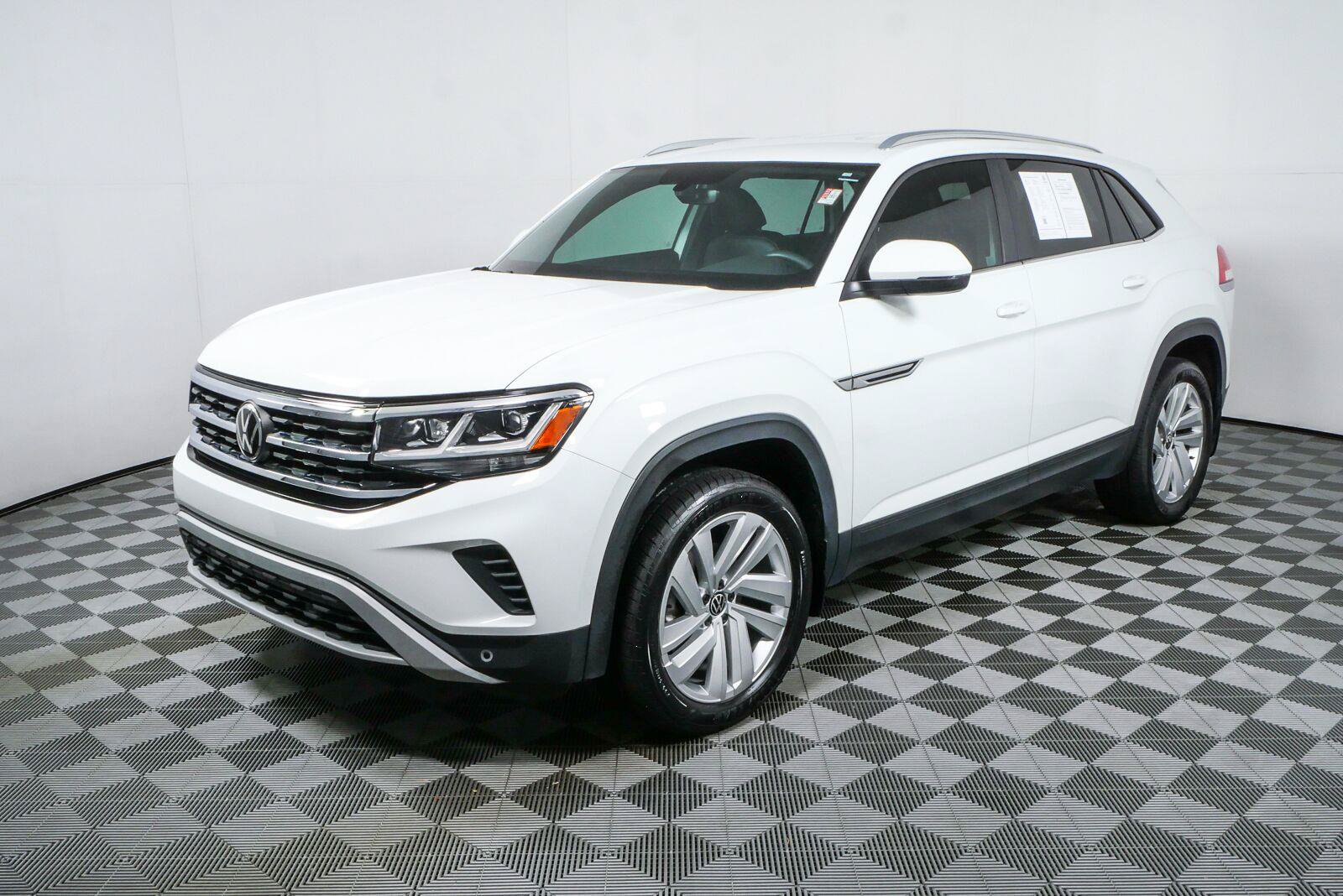 Certified 2023 Volkswagen Atlas Cross Sport SE AWD/4WD image 23