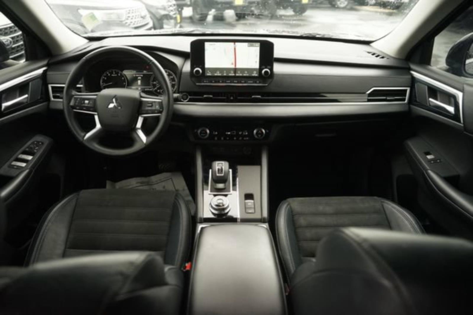 Used 2022 Mitsubishi Outlander SE FWD image 22