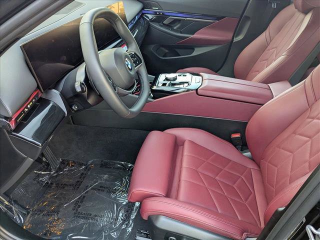 Used 2025 BMW 540i xDrive image 16