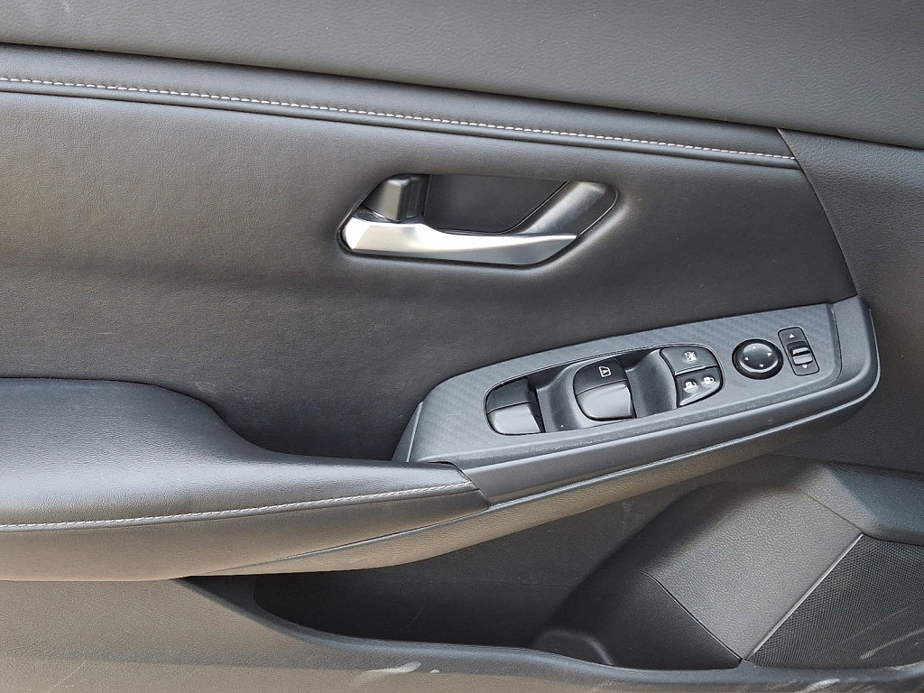 Used 2021 Nissan Sentra SV image 22