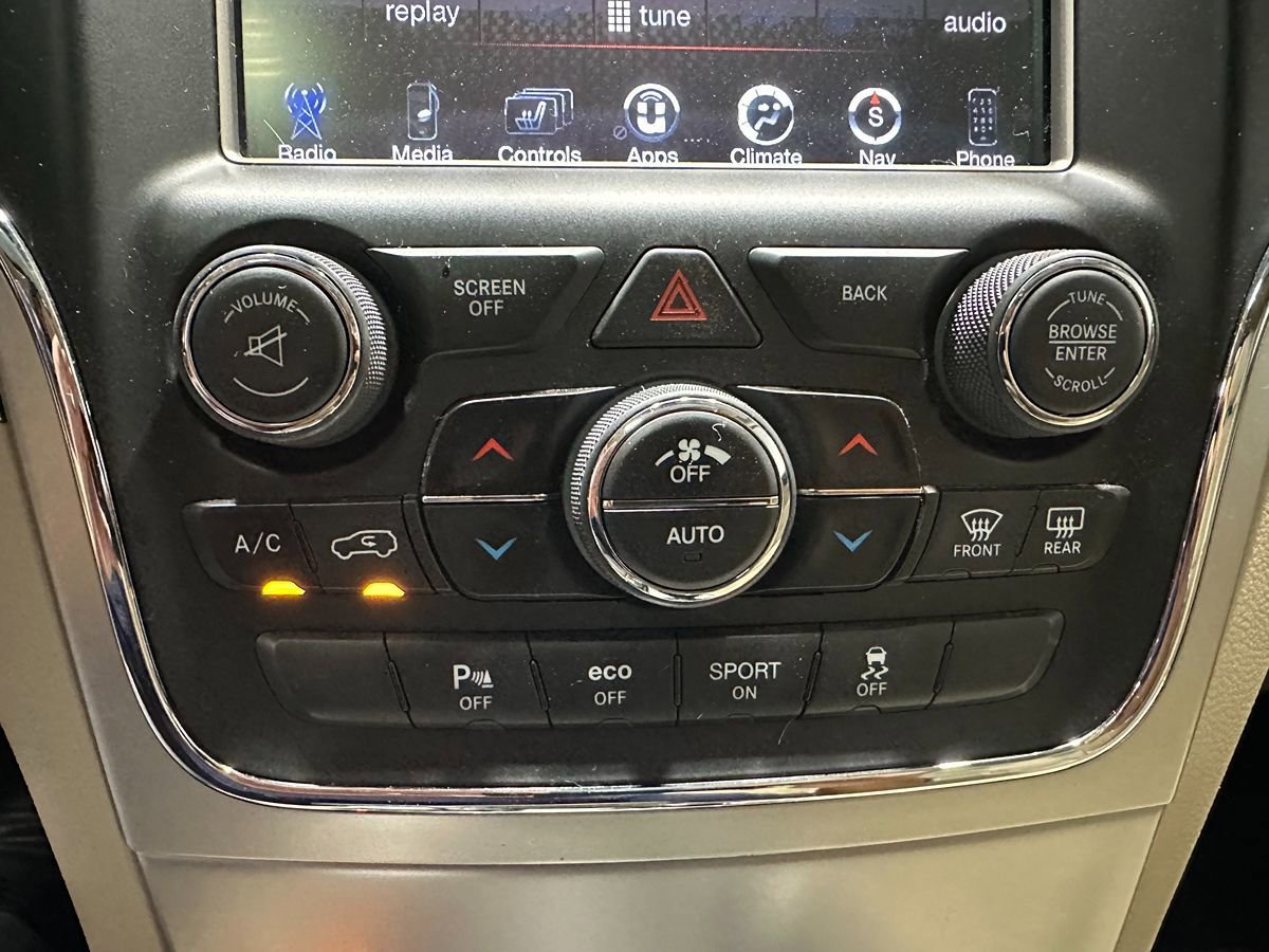 Used 2016 Jeep Grand Cherokee Limited AWD/4WD image 37