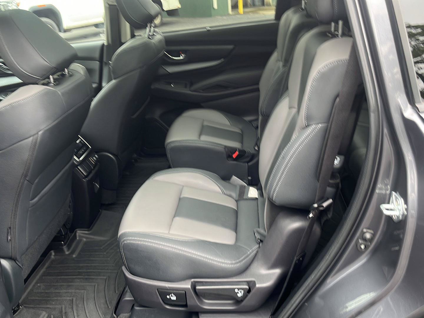 Used 2022 Subaru Ascent Onyx Edition AWD/4WD image 11