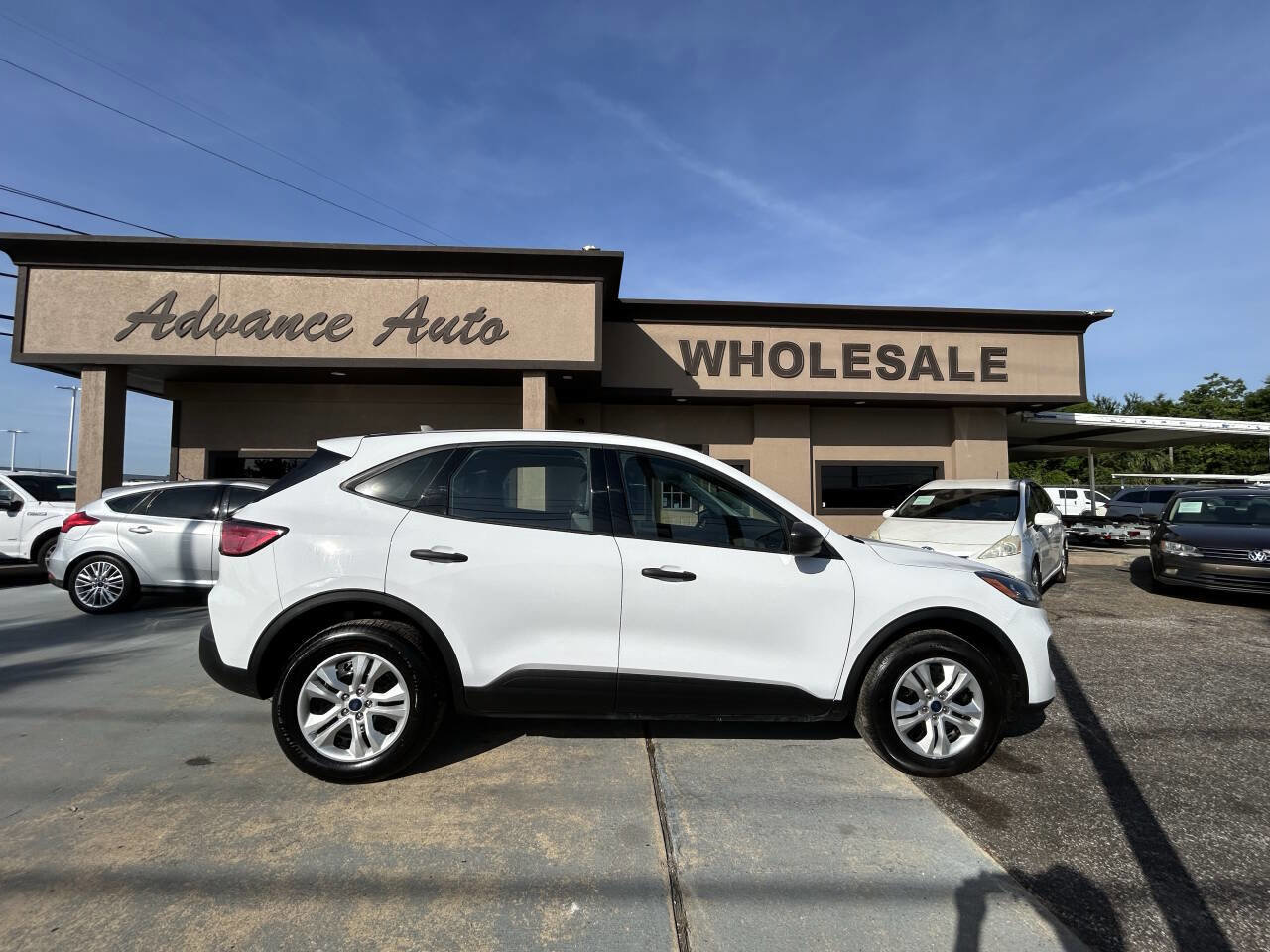 Used 2022 Ford Escape S AWD/4WD image 1