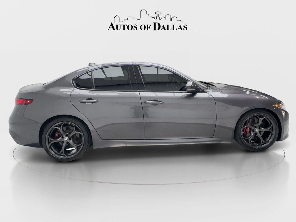 Used 2019 Alfa Romeo Giulia w/ Quick Order Package 22K Sport RWD image 11