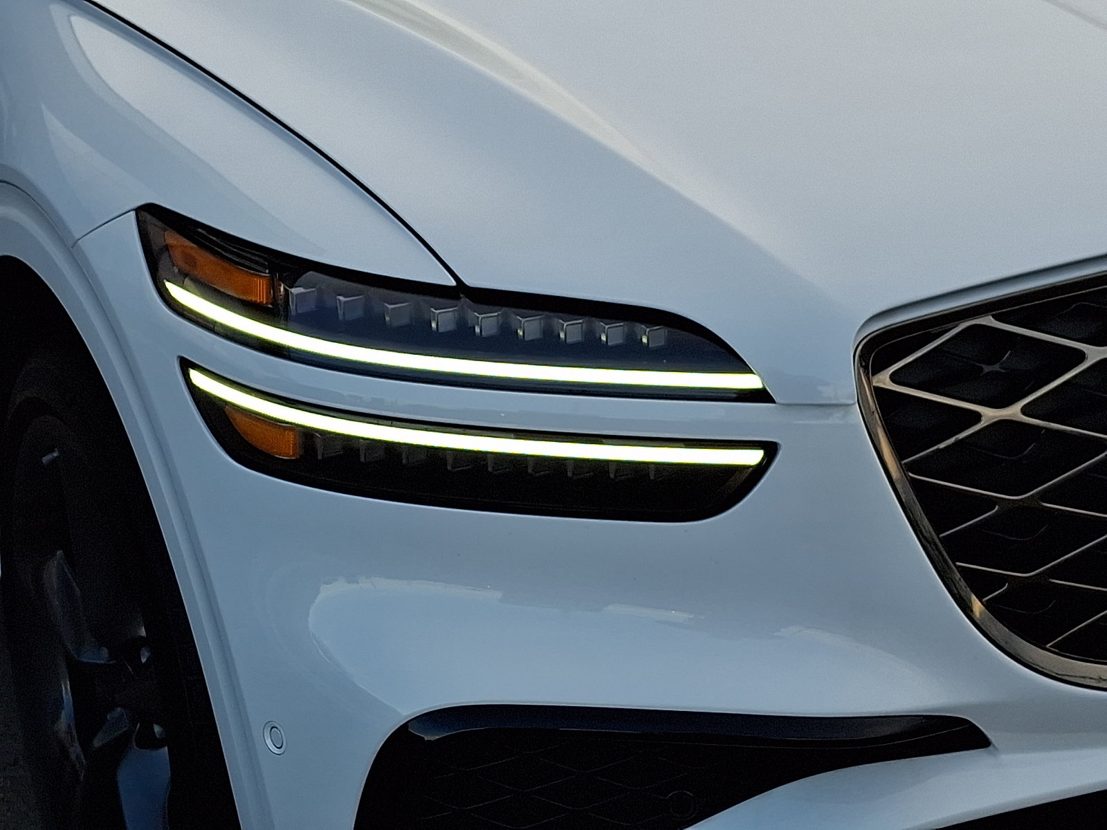 Certified 2026 Genesis GV70 2.5T Sport Prestige AWD/4WD image 9
