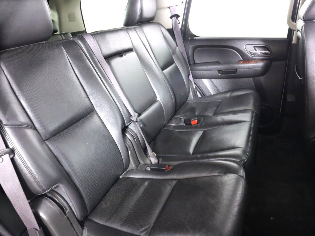 Used 2013 GMC Yukon SLT AWD/4WD image 38