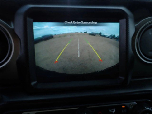 Used 2023 Jeep Wrangler Unlimited AWD/4WD image 21