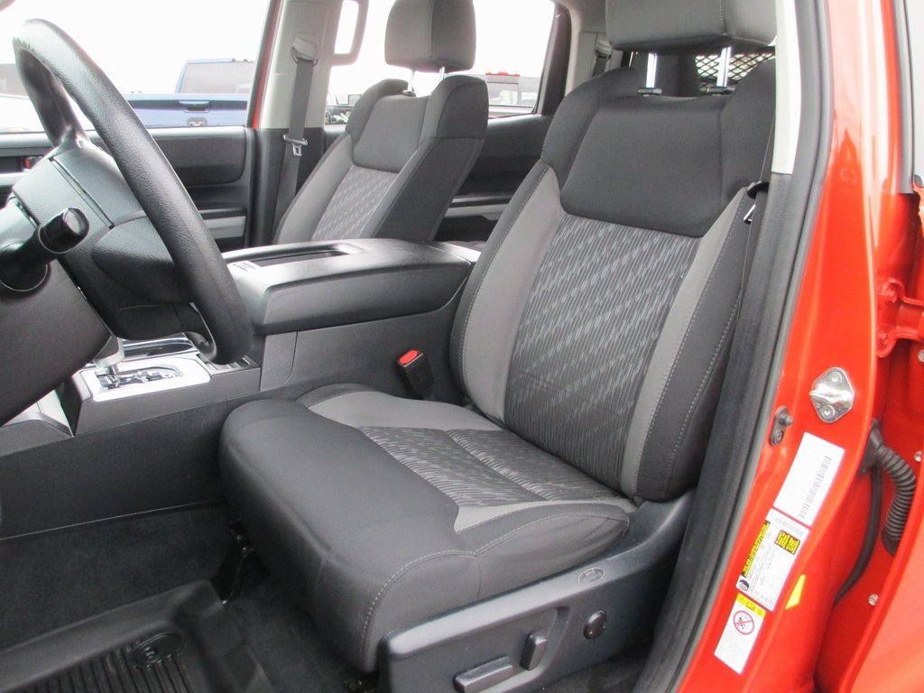 Used 2018 Toyota Tundra SR5 w/ TRD Off Road Package image 19