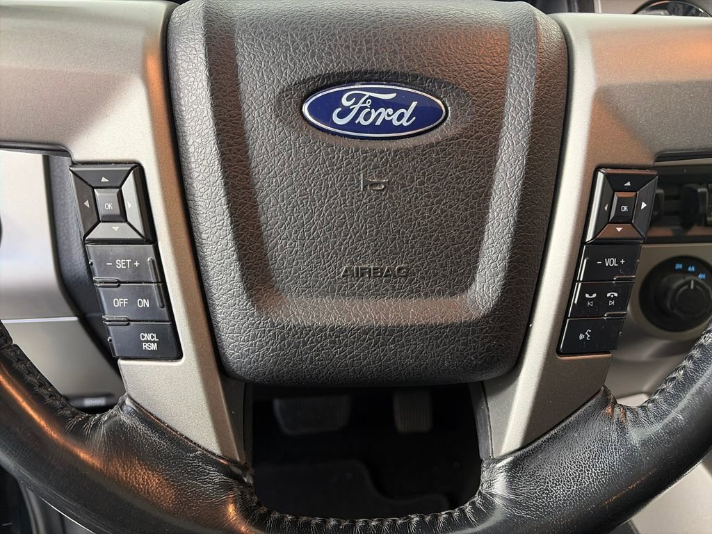 Used 2017 Ford Expedition EL Limited w/ Equipment Group 301A AWD/4WD image 16