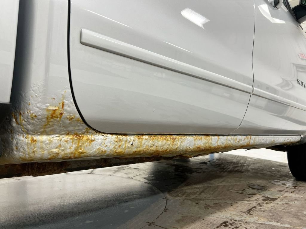 Used 2016 Chevrolet Silverado 1500 LT w/ All Star Edition image 28