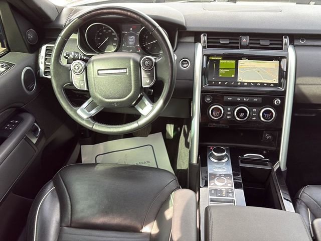 Used 2017 Land Rover Discovery HSE image 25