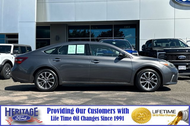 Used 2018 Toyota Avalon XLE Premium w/ Carpet Mat Package FWD image 3
