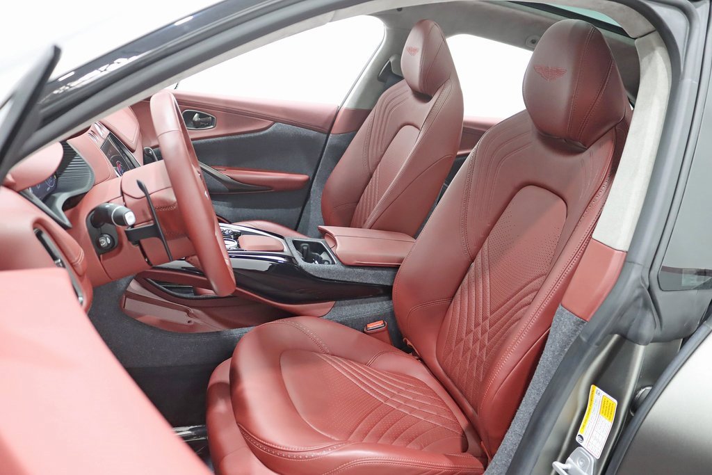 Used 2021 Aston Martin DBX image 32
