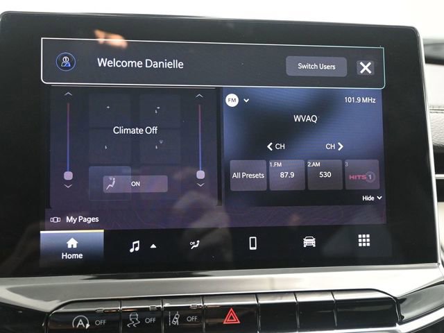 Used 2022 Jeep Compass Limited w/ Sun and Sound Group image 11