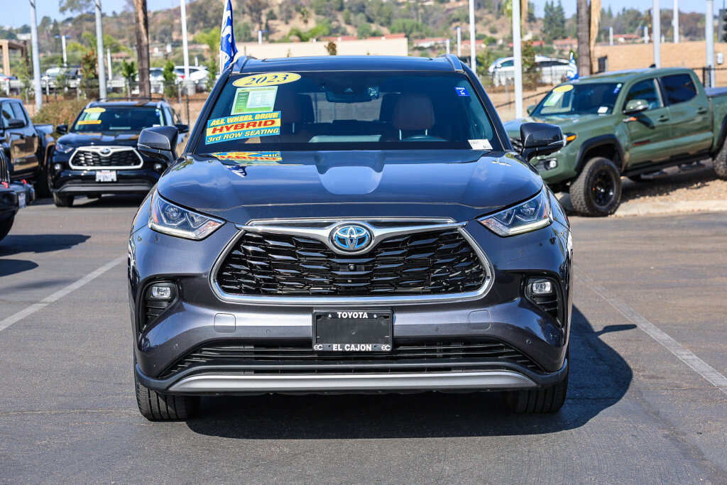Used 2023 Toyota Highlander Platinum AWD/4WD image 19
