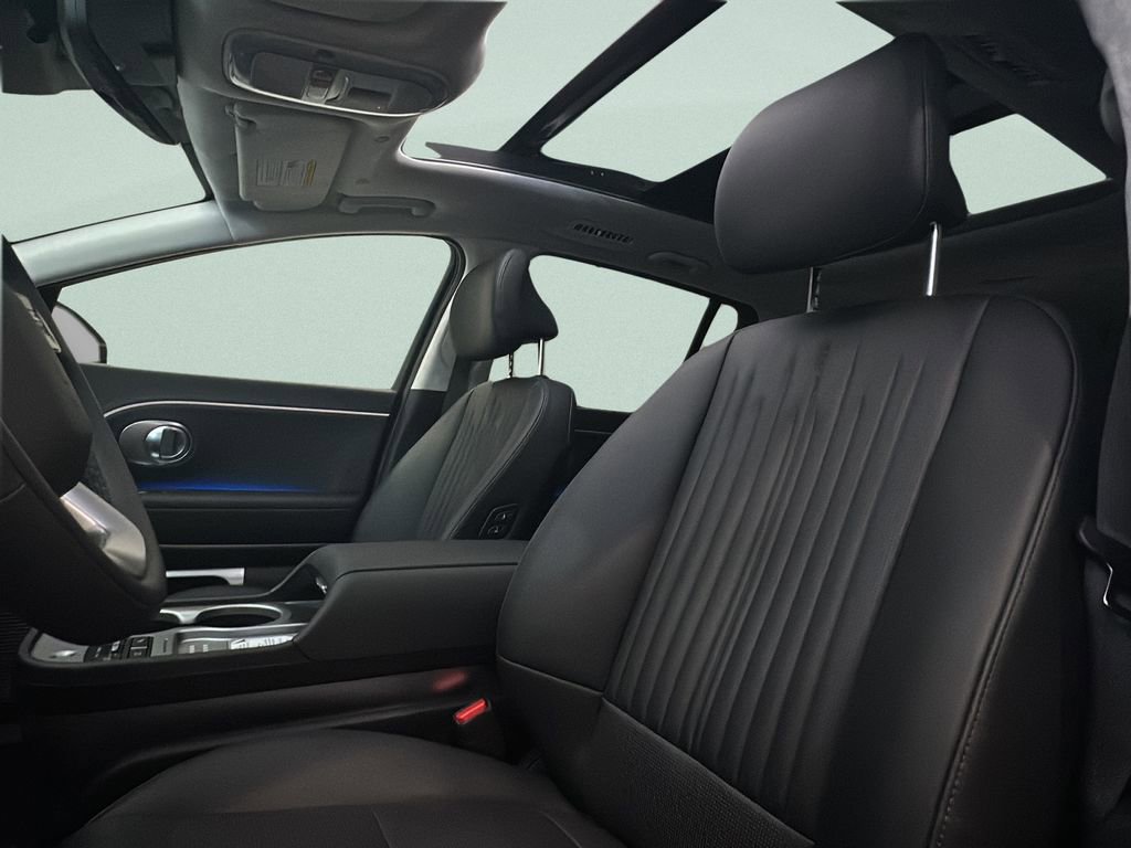 New 2026 Hyundai Ioniq 9 Calligraphy image 9