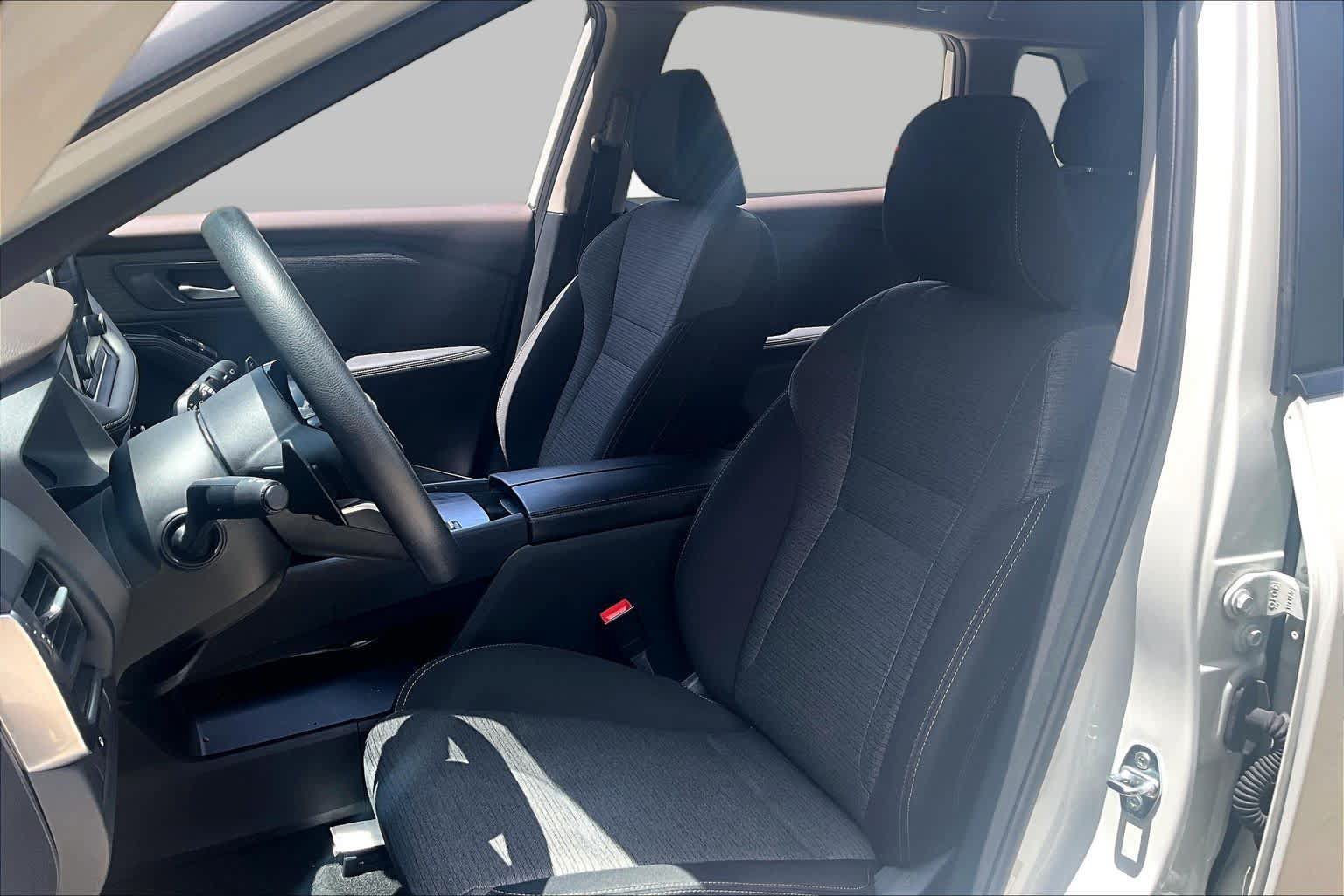 Certified 2023 Nissan Rogue SV FWD image 8