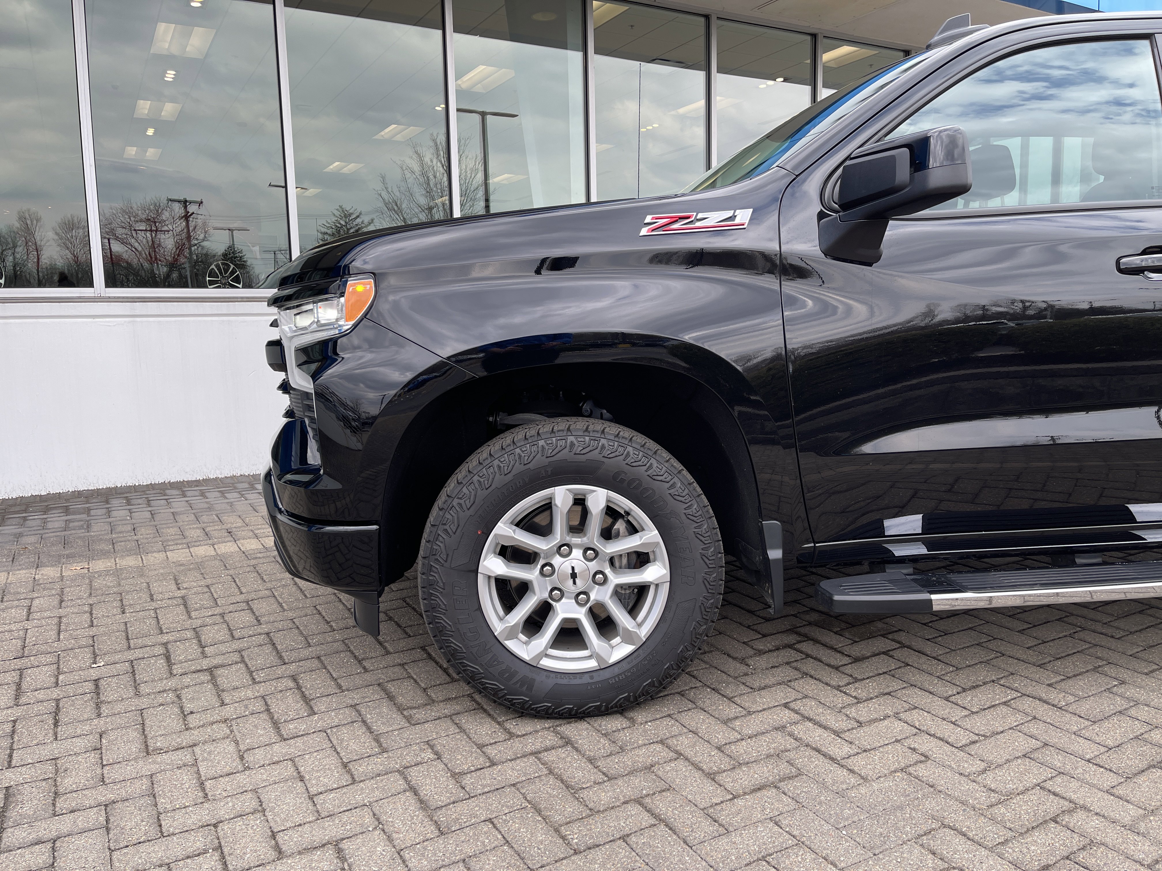 Used 2022 Chevrolet Silverado 1500 RST w/ Z71 Off-Road Package image 10