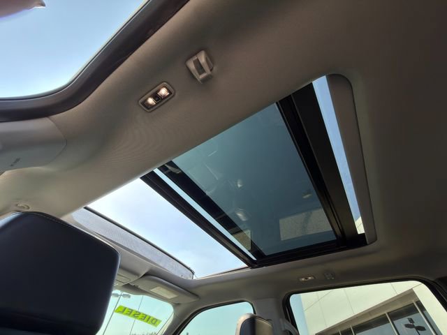 Used 2023 Ford F350 Lariat w/ Sport Appearance Package image 17