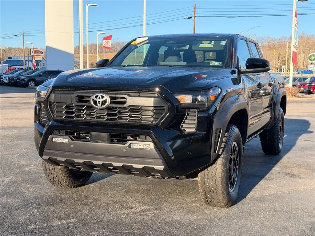 Used 2024 Toyota Tacoma TRD Off-Road w/ TRD Off Road Upgrade Package image 11