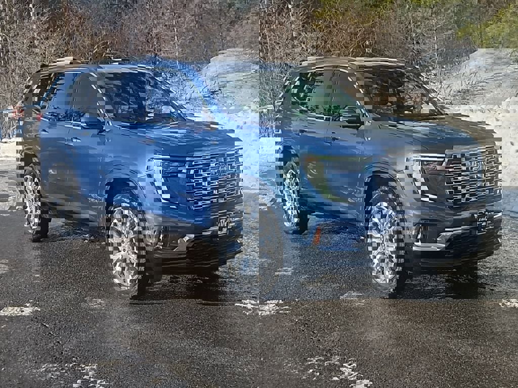 Used 2024 GMC Acadia Denali w/ Super Cruise Package image 7