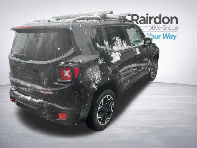 Used 2016 Jeep Renegade Trailhawk w/ Premium Trailhawk Package AWD/4WD image 36