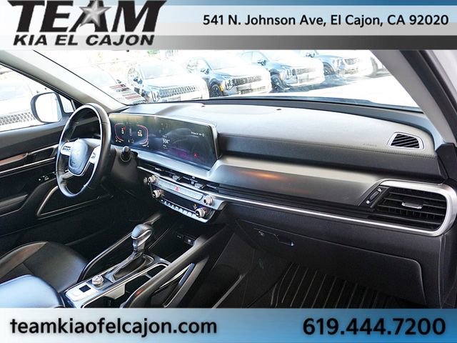 Certified 2024 Kia Telluride LX image 10