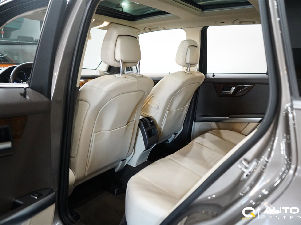 Used 2013 Mercedes-Benz GLK 350 4MATIC image 22