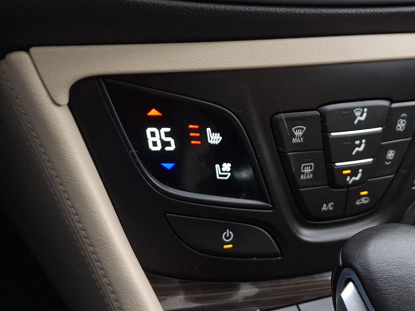 Used 2019 Buick Envision Premium AWD/4WD image 26