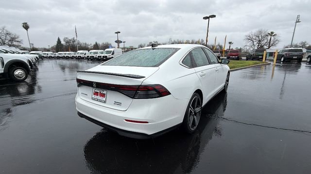 Used 2023 Honda Accord Sport image 4