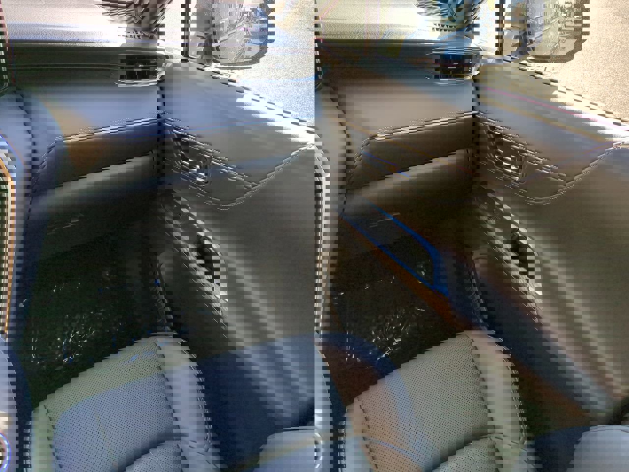 Used 2021 Toyota Venza Limited w/ Advanced Technology Package image 17