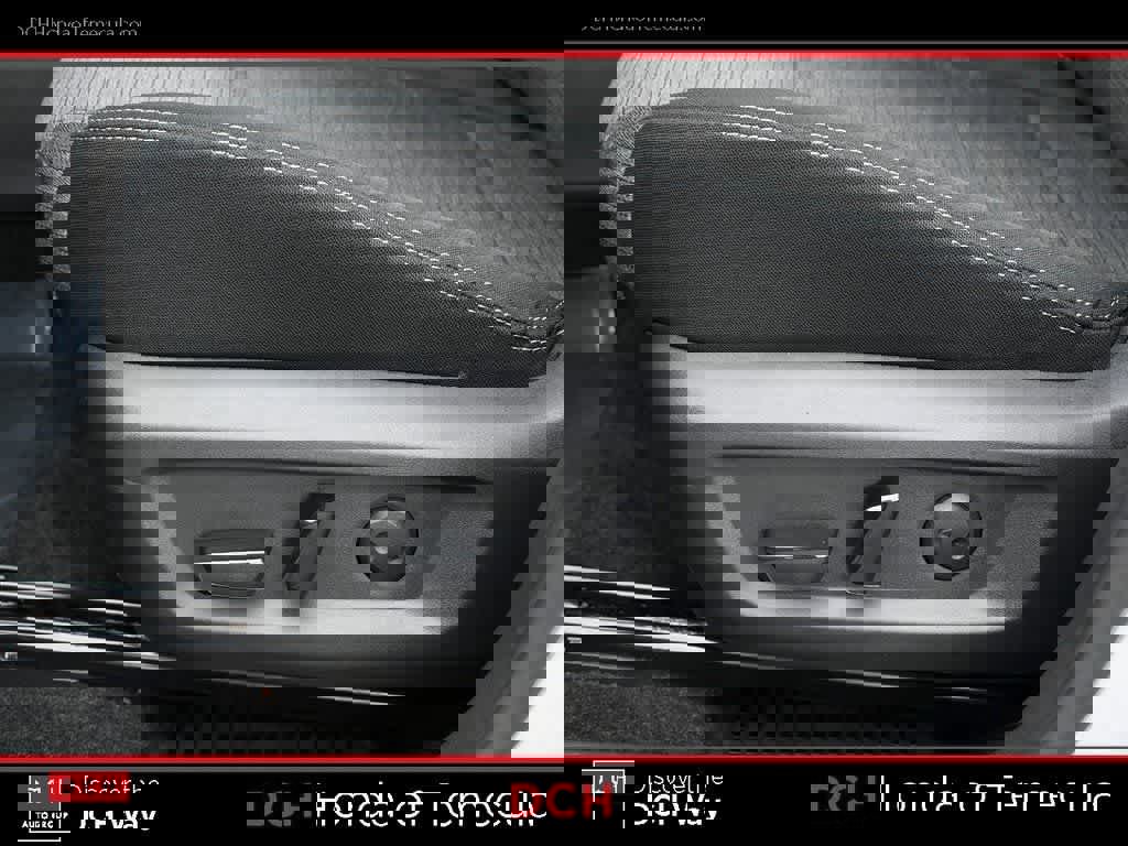 Used 2022 Nissan Rogue SV AWD/4WD image 17