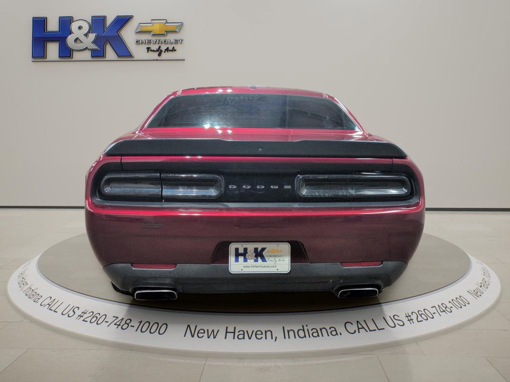 Used 2018 Dodge Challenger R/T w/ Blacktop Package RWD image 5