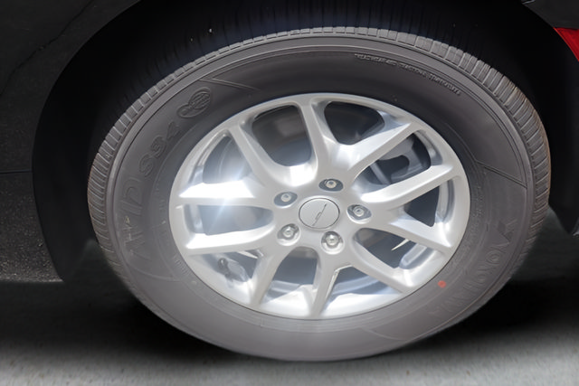 New 2027 Chrysler Pacifica Select FWD image 13