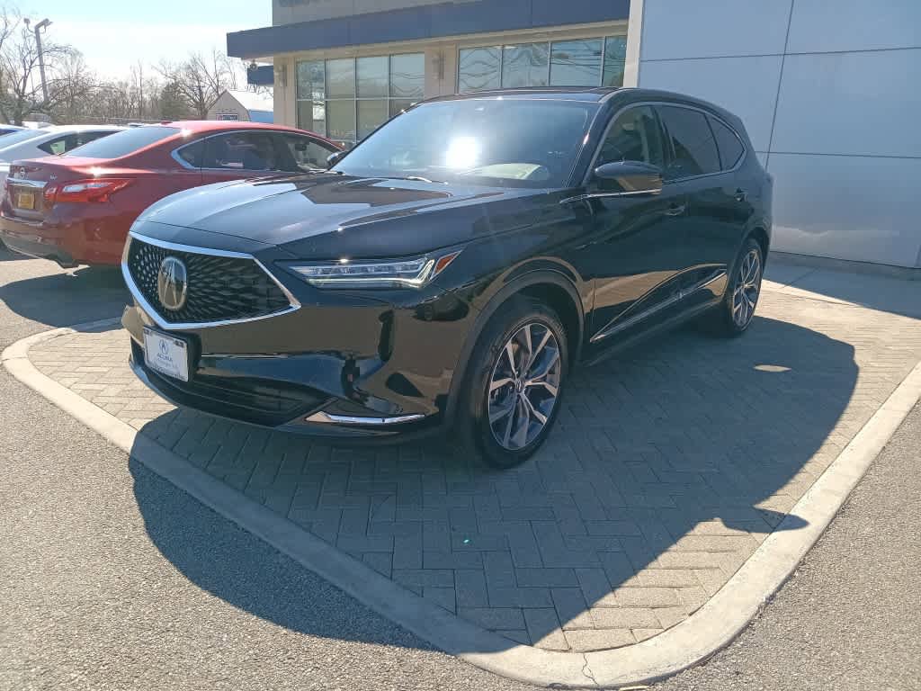 Used 2023 Acura MDX SH-AWD w/ Technology Package image 4