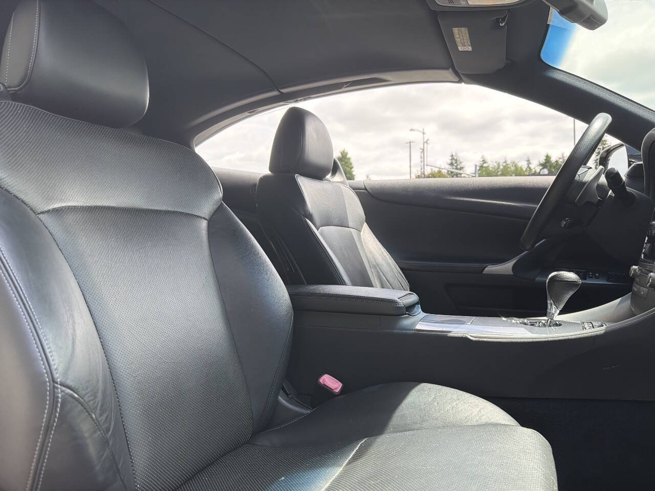 Used 2013 Lexus IS 250C RWD image 11