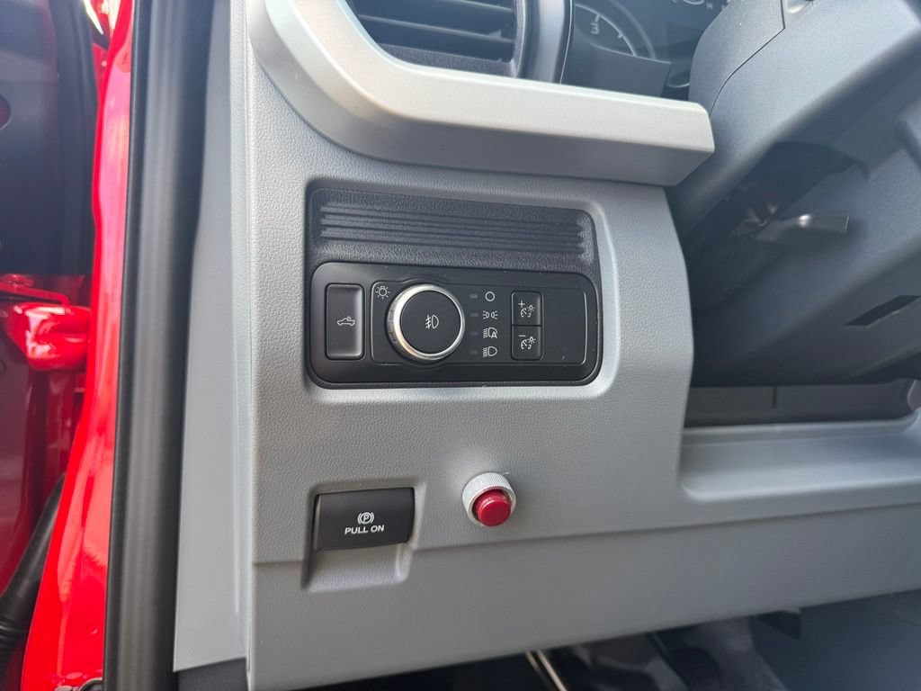 New 2026 Ford F550 4x4 Regular Cab Super Duty image 10