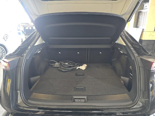 Used 2023 Nissan Ariya AWD image 13