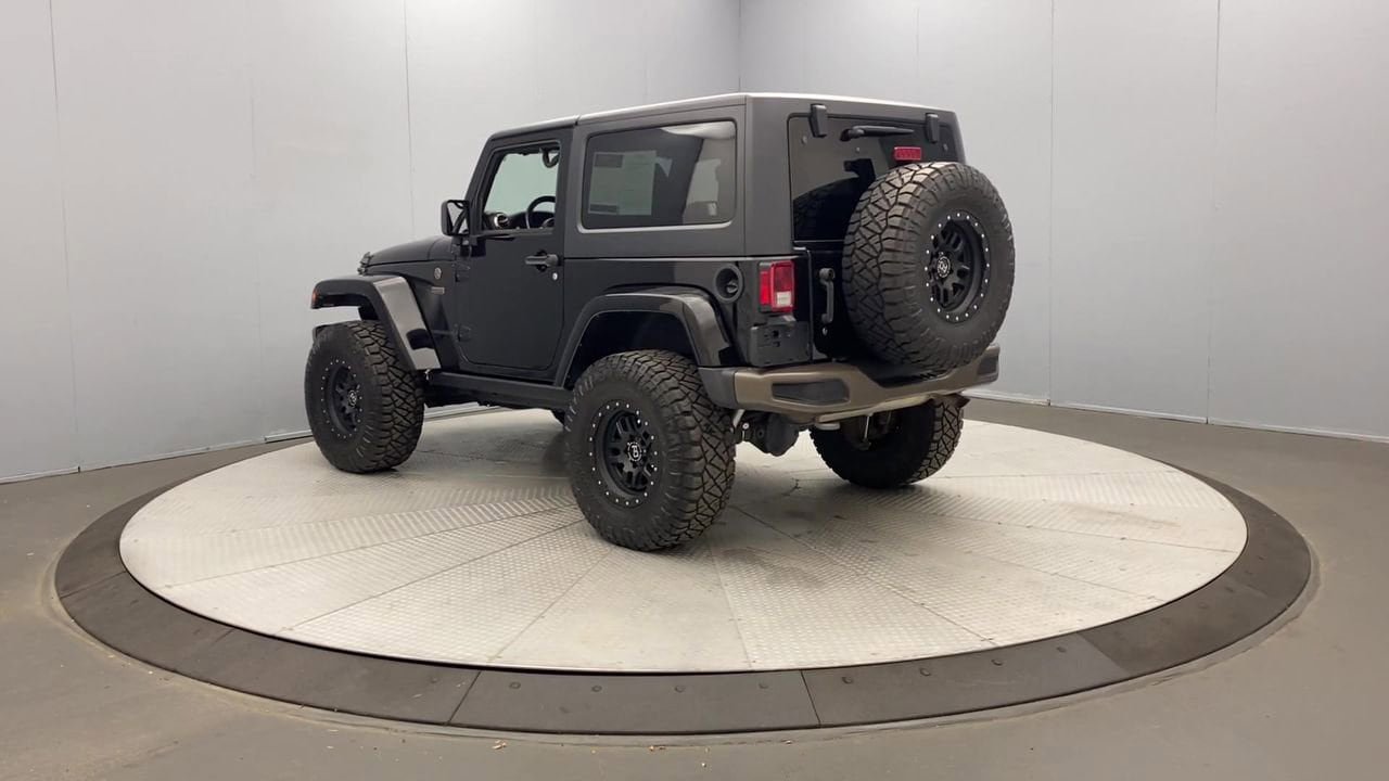 Used 2016 Jeep Wrangler Sahara AWD/4WD image 3