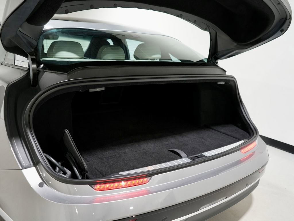 Used 2022 Lucid Air Grand Touring image 10